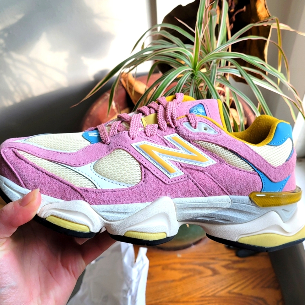 New Balance 9060 Pink Taffy w/ Calcium
